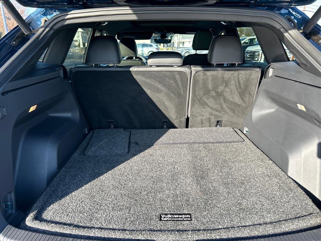 Used 2021 Volkswagen Atlas Cross Sport SEL Premium image 17
