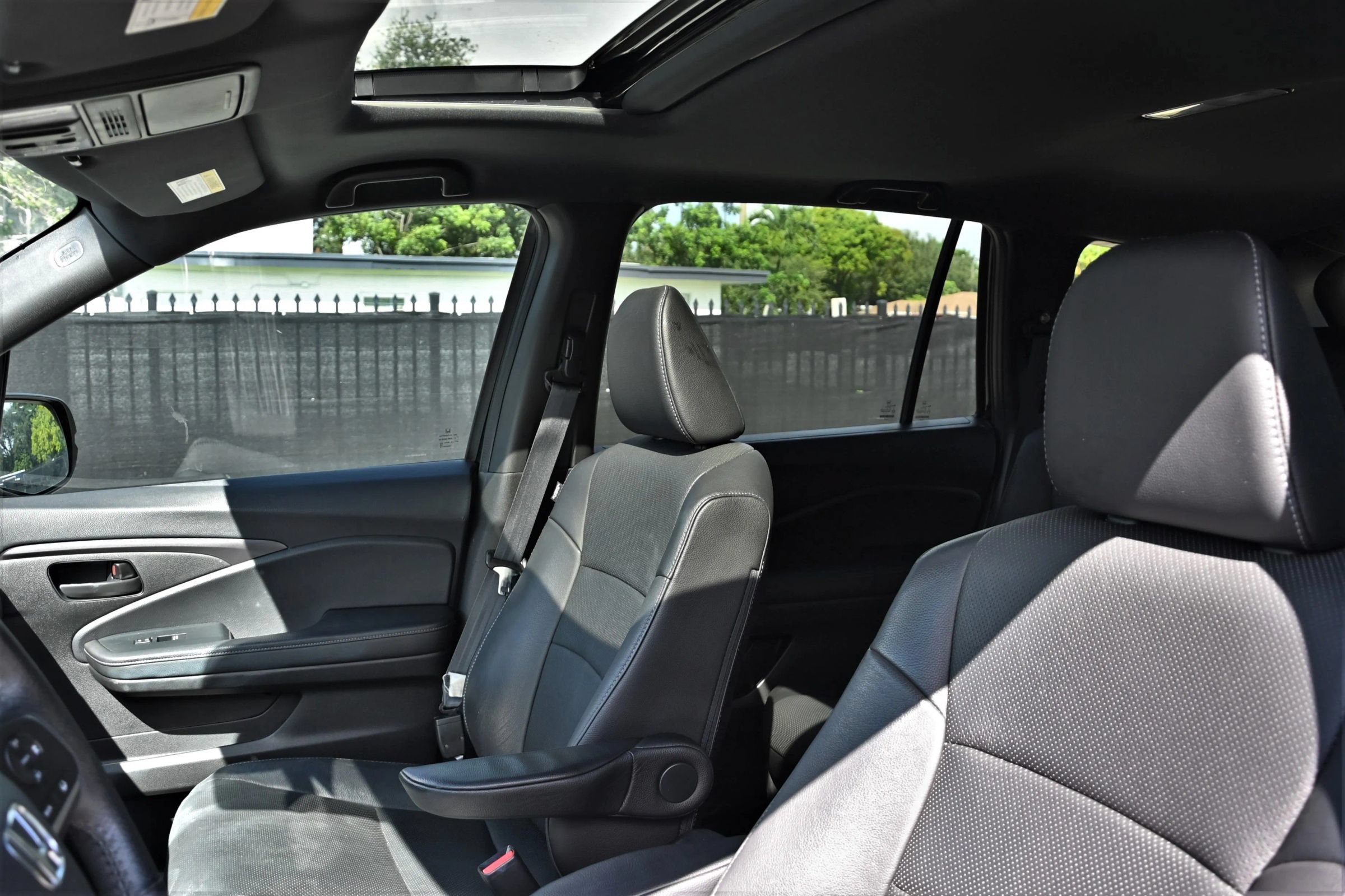 Used 2023 Honda Passport EX-L image 15
