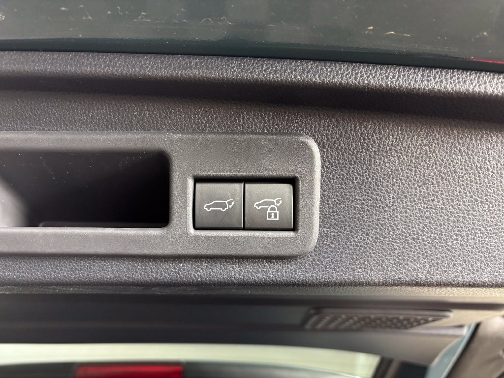 Used 2026 Toyota 4Runner TRD Off-Road Premium AWD/4WD image 32
