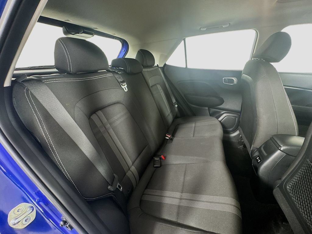 Certified 2025 Hyundai Venue SEL FWD image 27