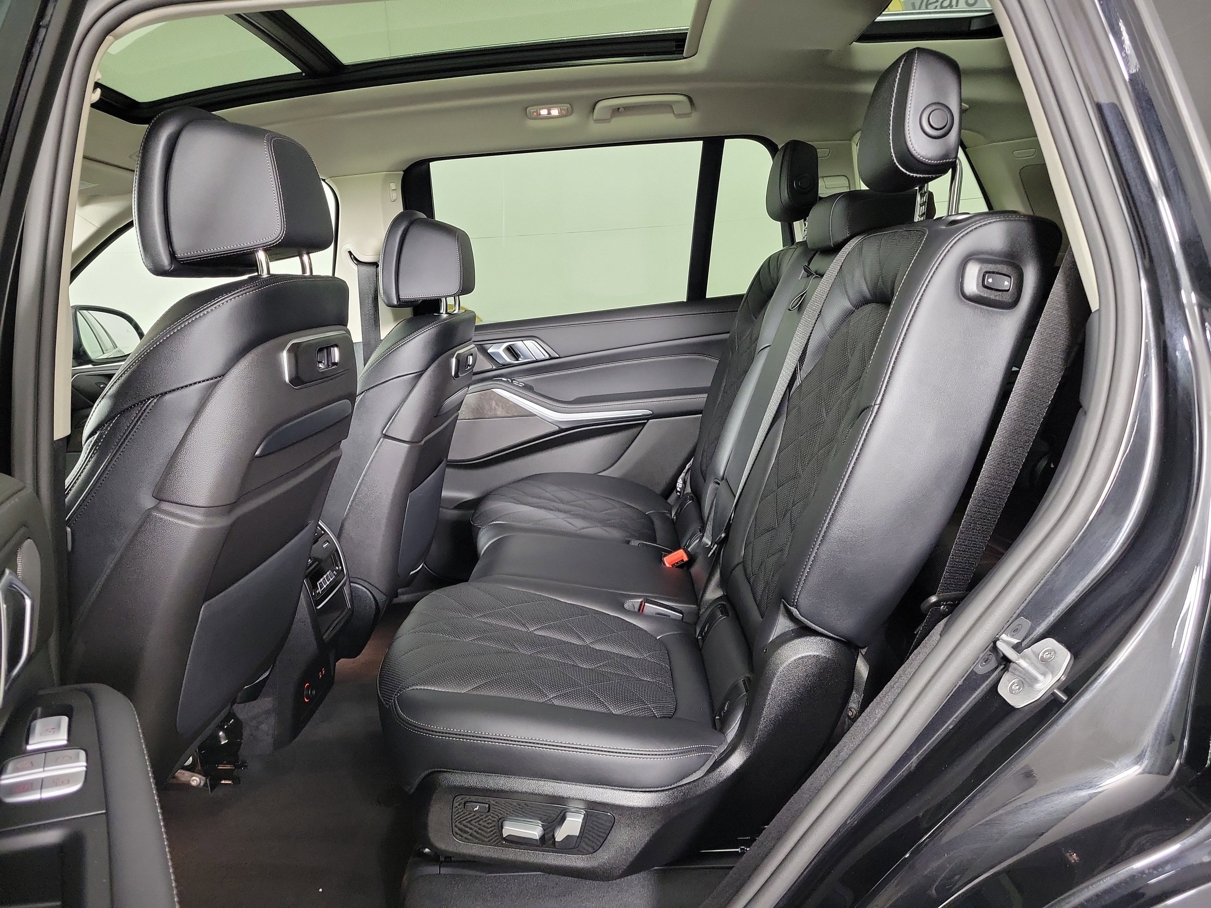 Certified 2026 BMW X7 xDrive40i image 10