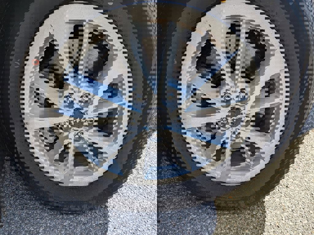 Certified 2024 Kia Carnival LX image 30