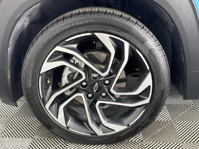Used 2025 Chevrolet TrailBlazer RS w/ Convenience Package FWD image 39