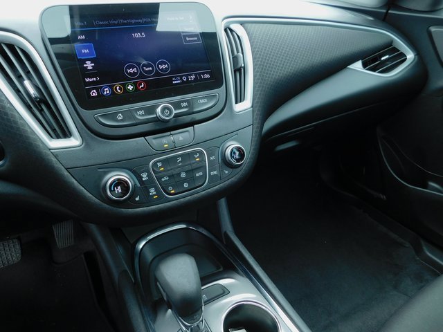 Used 2023 Chevrolet Malibu LT image 29