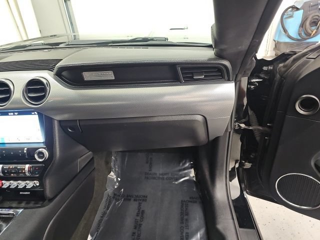 Used 2016 Ford Mustang GT Premium w/ Equipment Group 401A RWD image 34