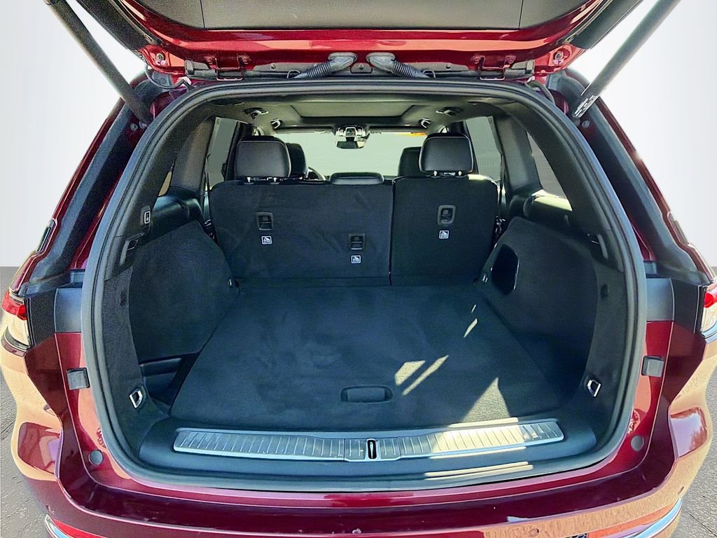 Used 2023 Jeep Grand Cherokee Overland image 13