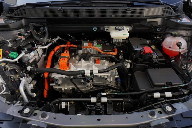 New 2025 Chevrolet Equinox EV LT image 27