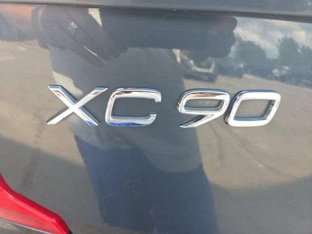 Used 2023 Volvo XC90 B5 Core AWD/4WD image 48