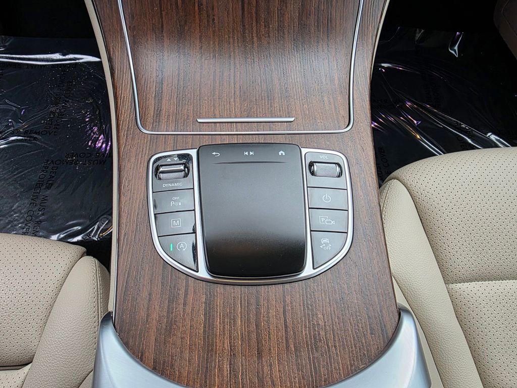 Used 2022 Mercedes-Benz GLC 300 image 26