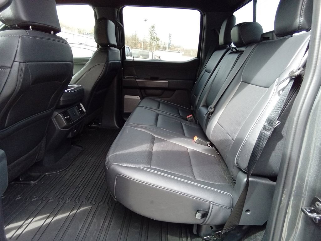 Used 2025 Ford F150 Lariat w/ Equipment Group 501A Mid image 25