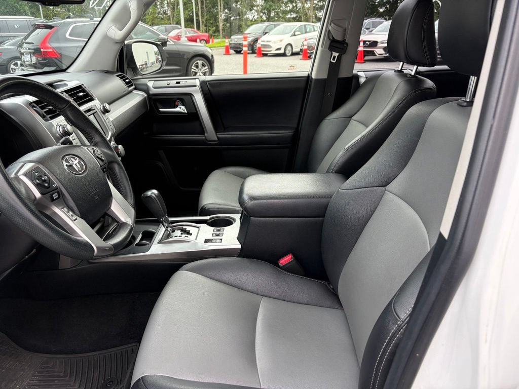 Used 2018 Toyota 4Runner SR5 Premium RWD image 10