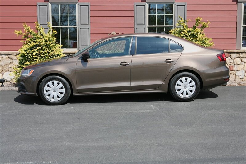 Used 2016 Volkswagen Jetta S FWD image 3