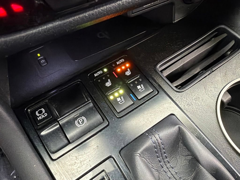 Used 2022 Lexus RX 450hL AWD w/ Special Edition image 21