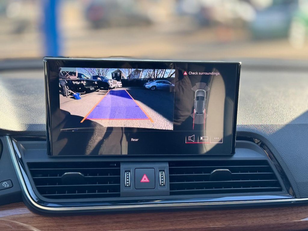 Used 2023 Audi Q5 2.0T Premium w/ Convenience Package image 15