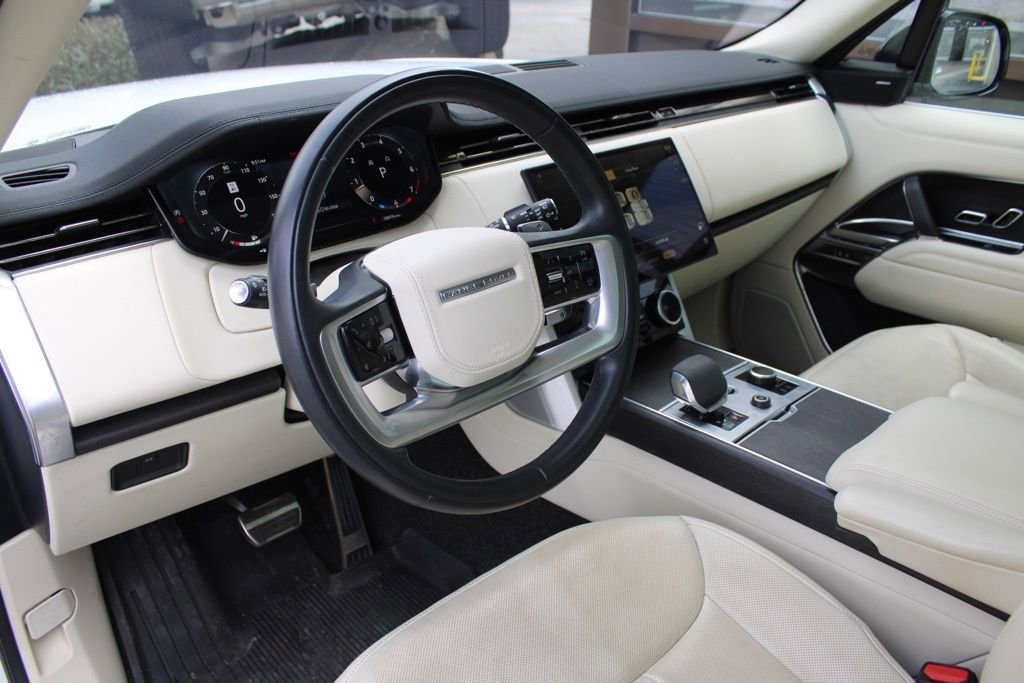 Used 2023 Land Rover Range Rover SE image 5