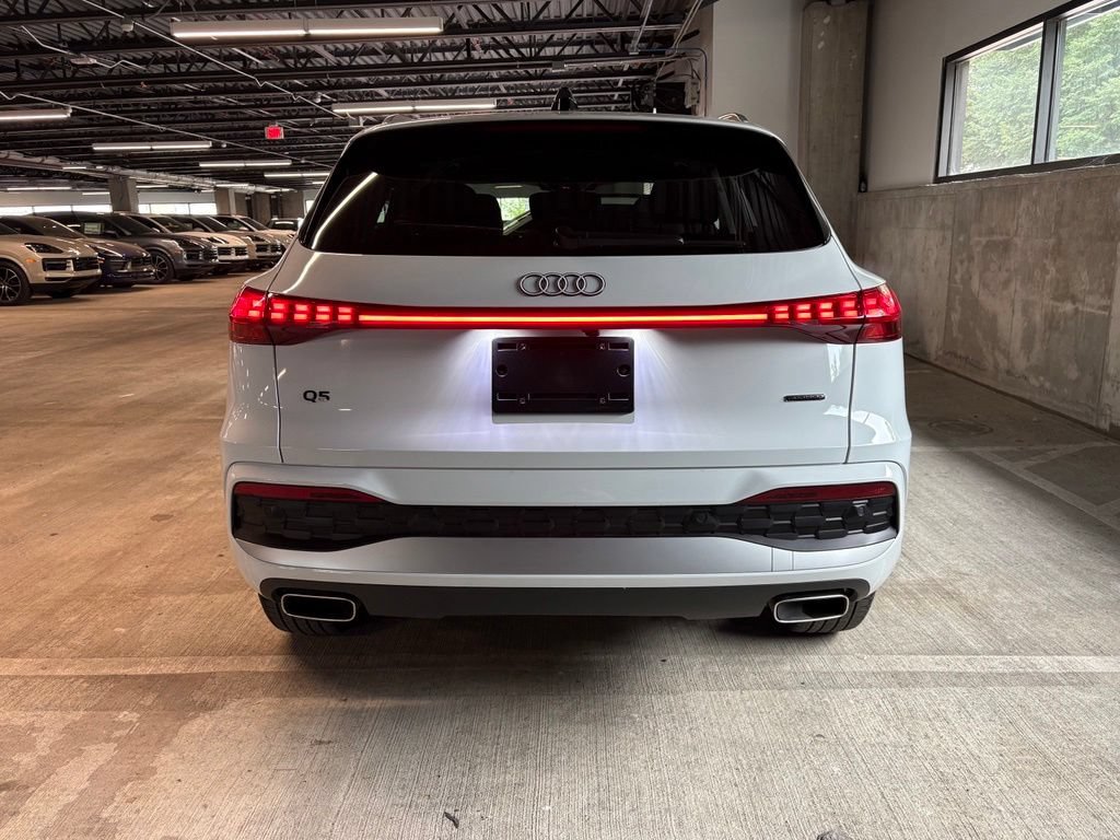Used 2025 Audi Q5 Premium w/ Convenience Package AWD/4WD image 8