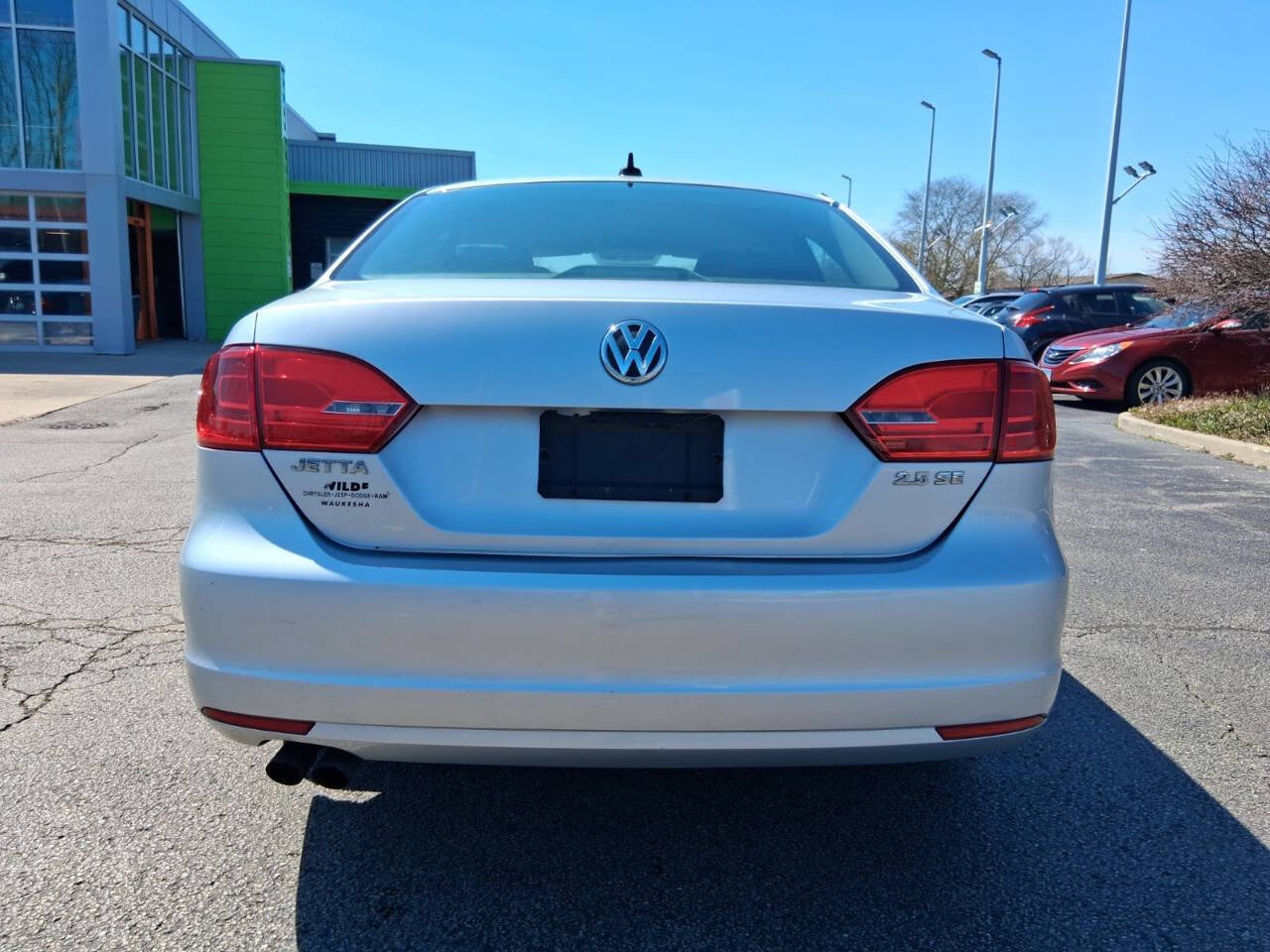 Used 2011 Volkswagen Jetta SE FWD image 8