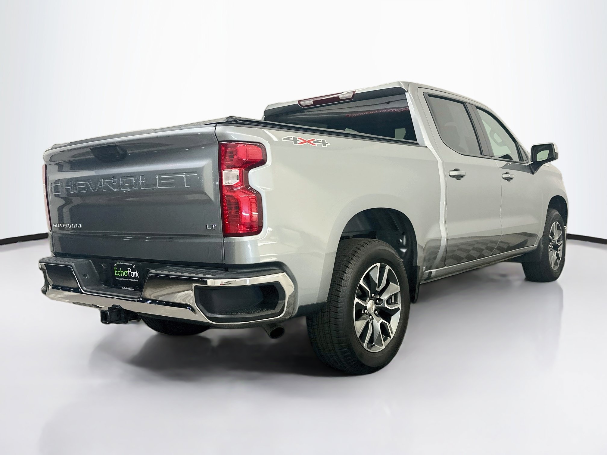 Used 2024 Chevrolet Silverado 1500 LT AWD/4WD image 9