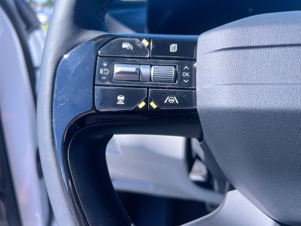 New 2026 Kia Sorento SX FWD image 16