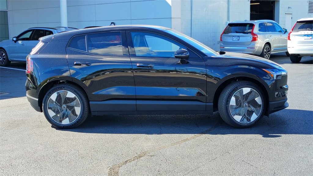 New 2025 Volvo EX30 Plus w/ Climate Package image 2