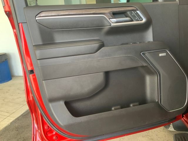 Used 2022 Chevrolet Silverado 1500 LTZ w/ LTZ Premium Package image 11