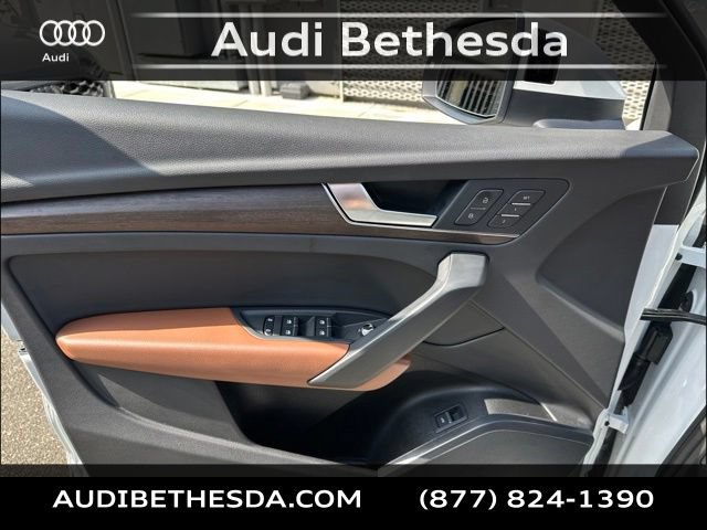 Certified 2024 Audi Q5 2.0T Premium w/ Convenience Package AWD/4WD image 14