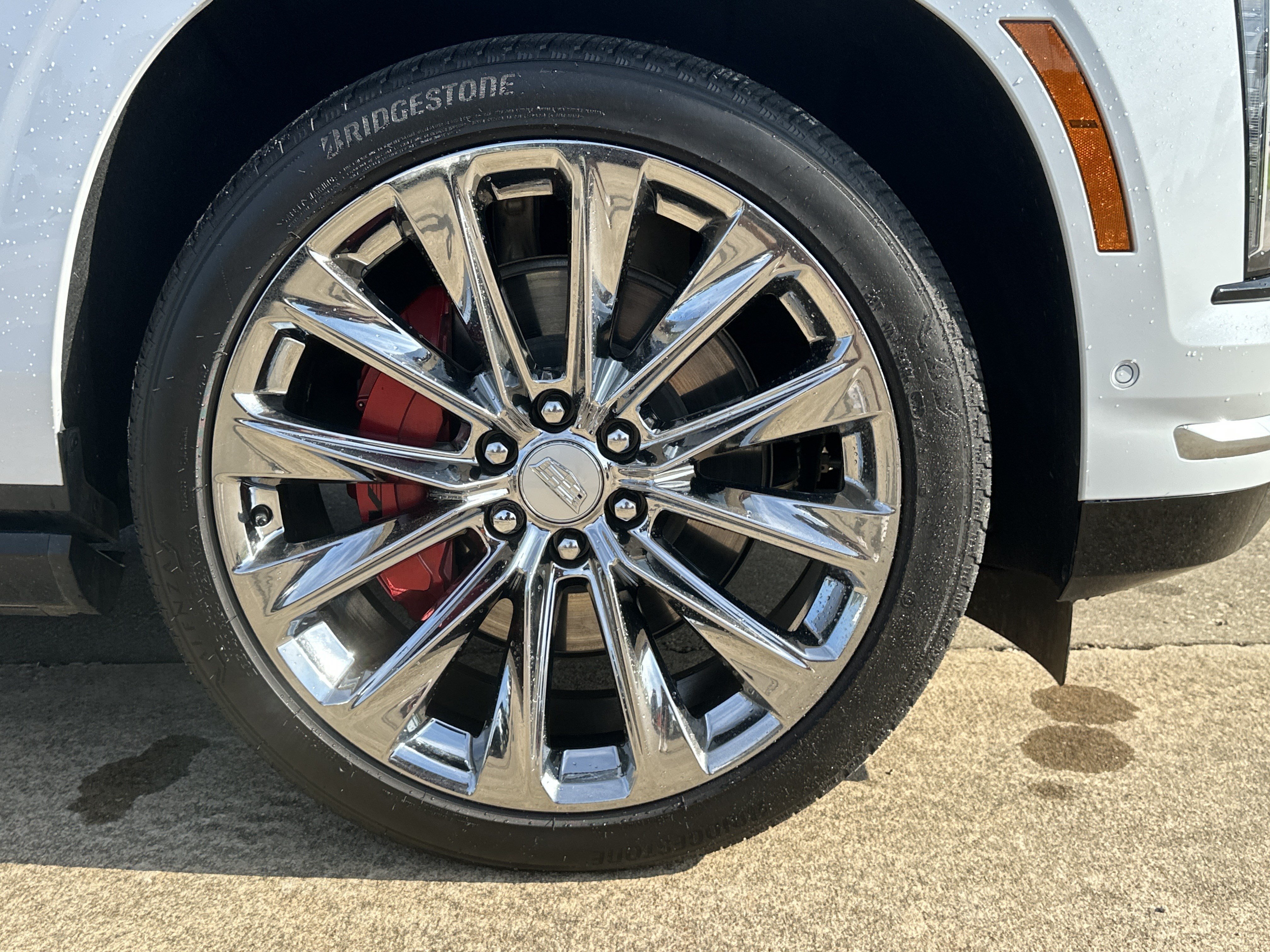 Certified 2026 Cadillac Escalade ESV Luxury w/ LPO, Radiant Package AWD/4WD image 13
