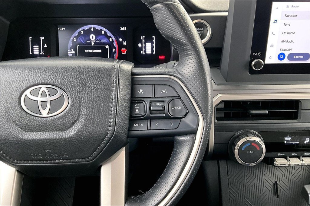 Used 2025 Toyota 4Runner SR5 AWD/4WD image 26