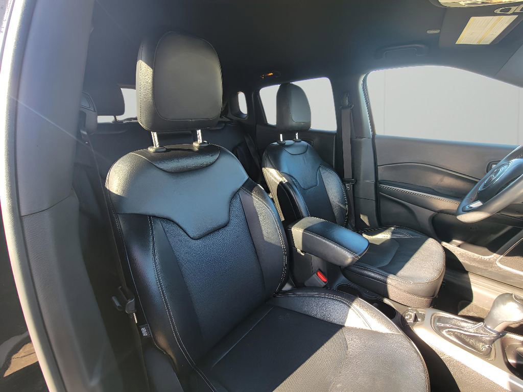 Used 2021 Jeep Compass Latitude image 33