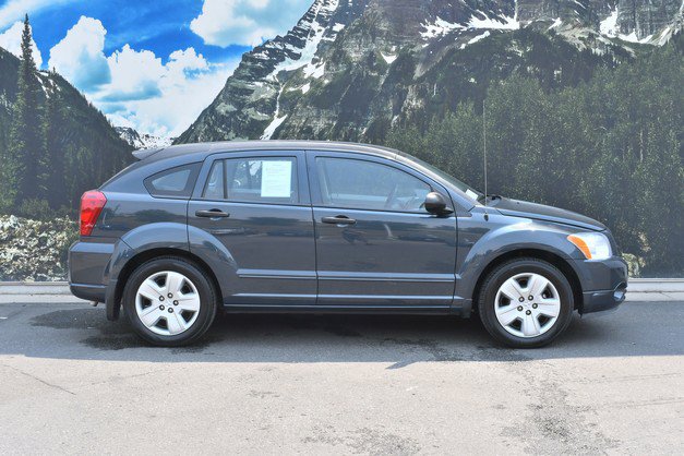 Used 2007 Dodge Caliber SXT FWD image 2