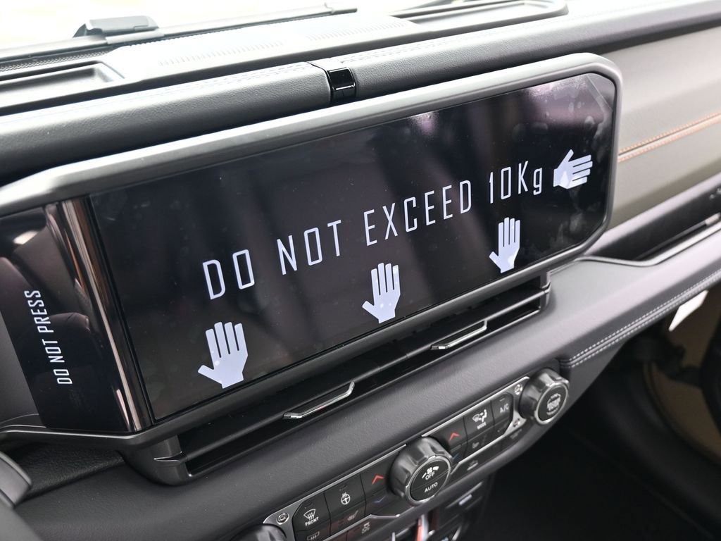 New 2026 Jeep Gladiator Mojave image 19