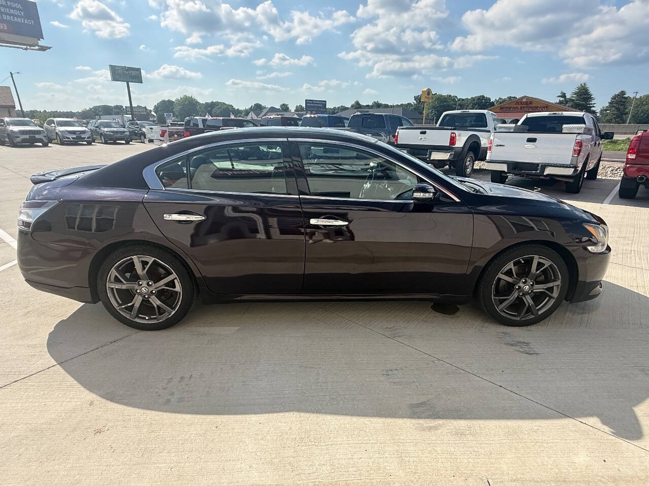 Used 2014 Nissan Maxima 3.5 SV w/ Sport Package FWD image 7