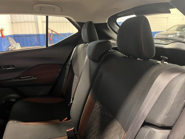 Used 2024 Nissan Kicks SR image 17