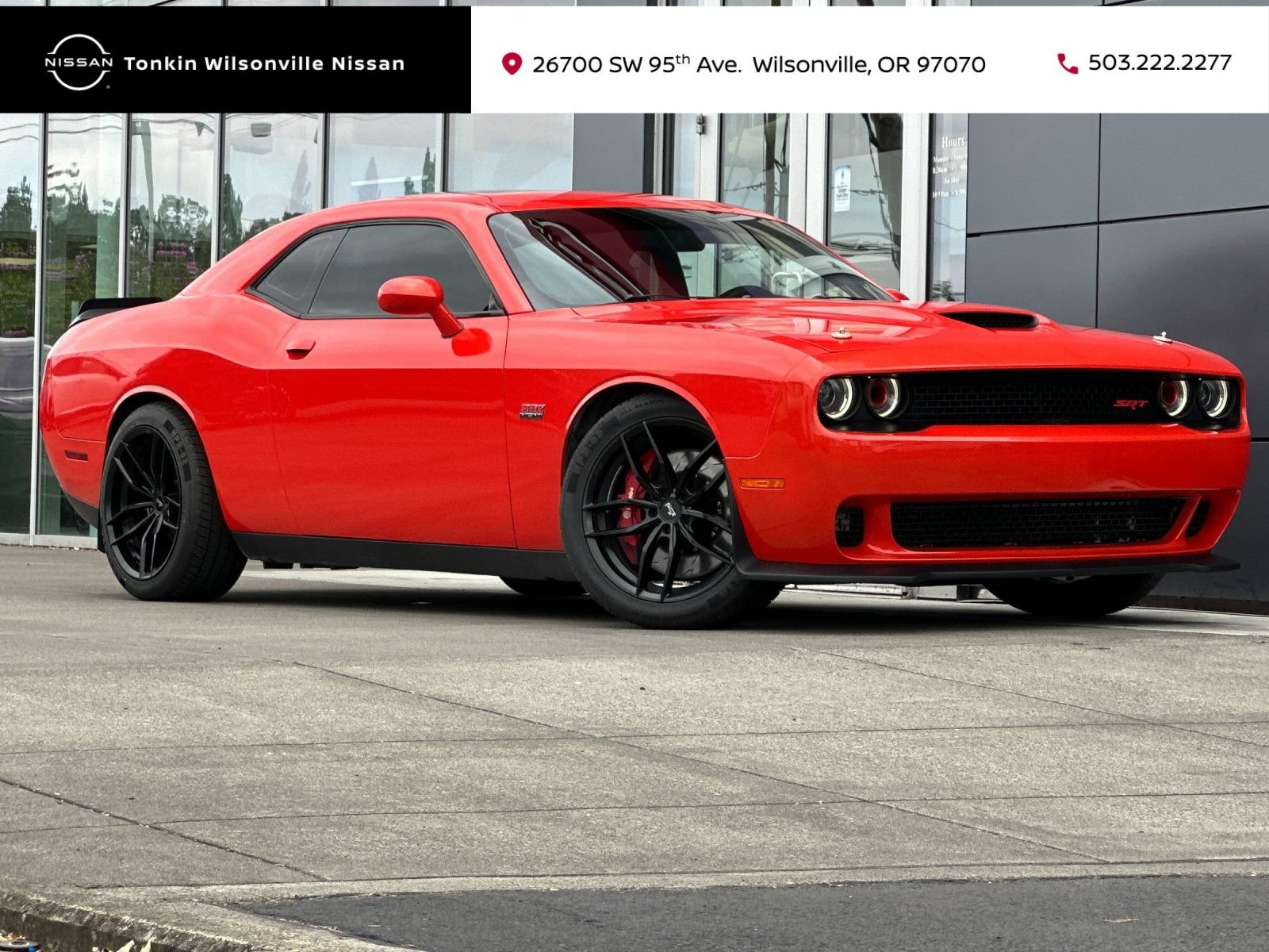 Used 2016 Dodge Challenger SRT w/ Technology Group RWD image 1