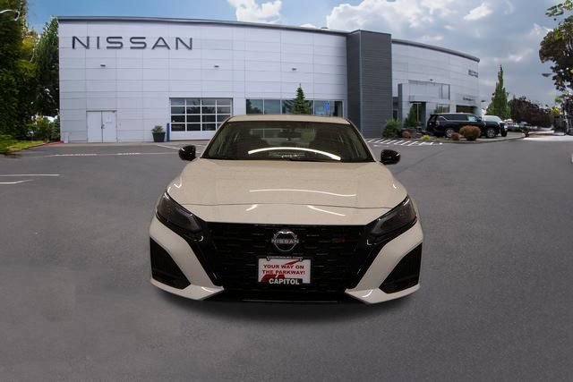 New 2026 Nissan Altima 2.5 SR w/ SR Premium Package AWD/4WD image 6