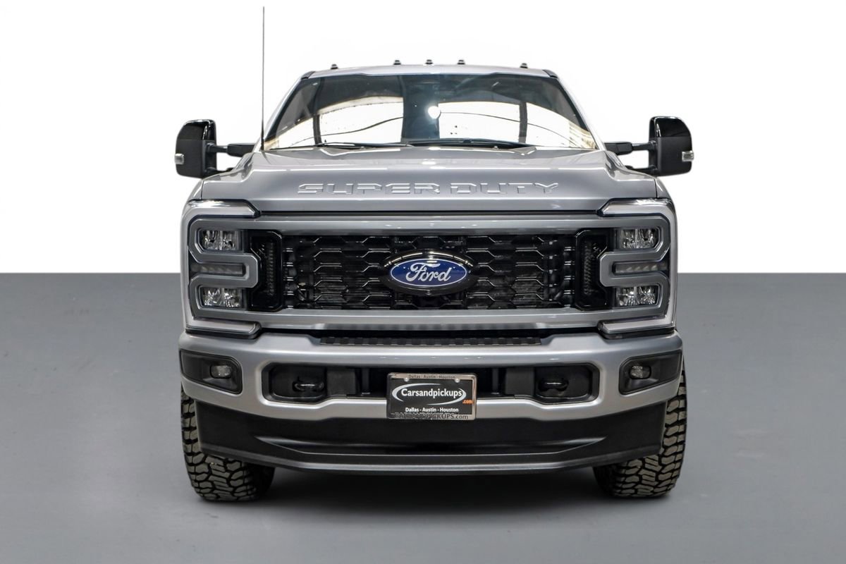 Used 2024 Ford F350 Lariat AWD/4WD image 3