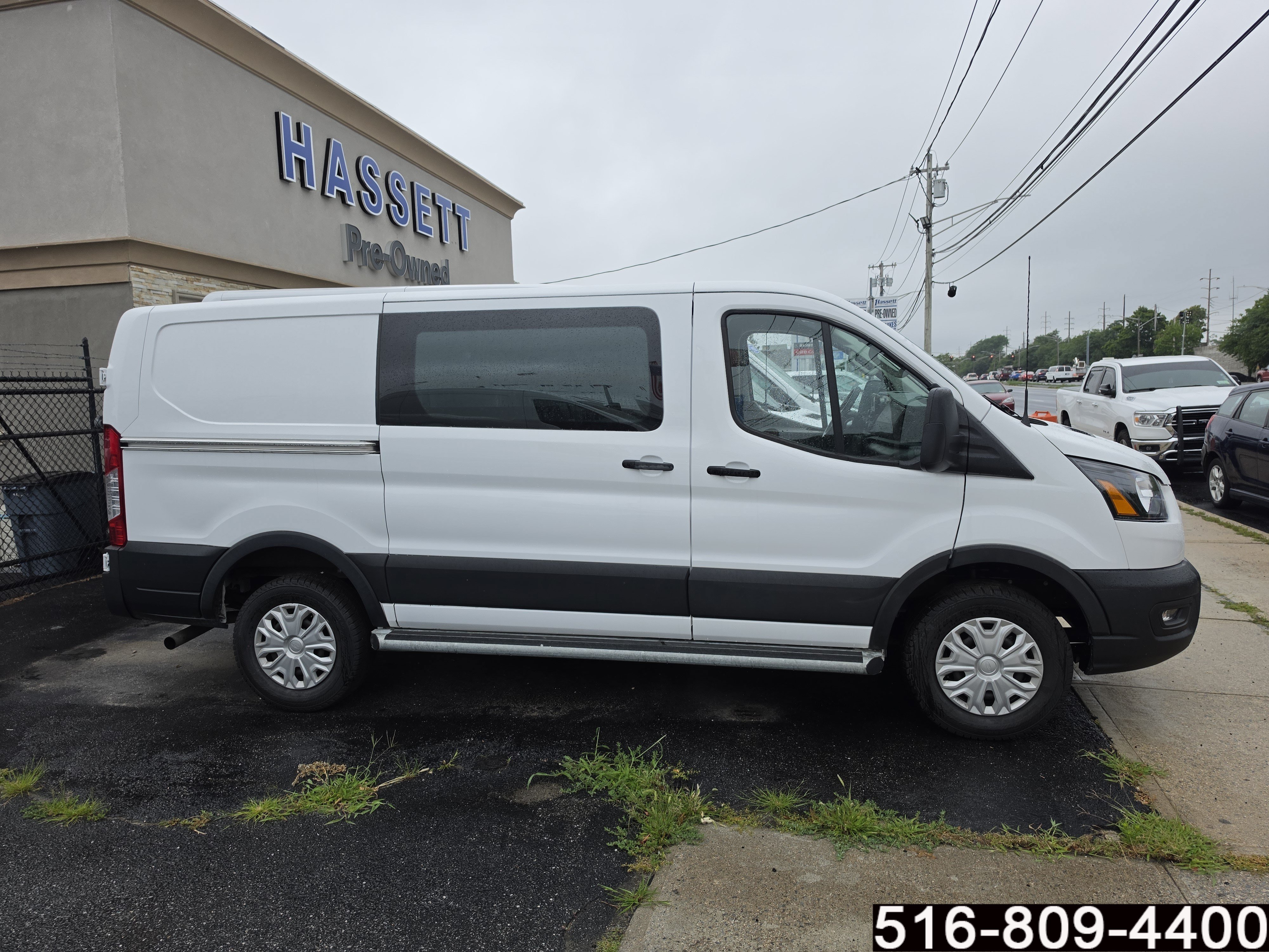 Used 2024 Ford Transit 250 Low Roof w/ Exterior Upgrade Package RWD image 2
