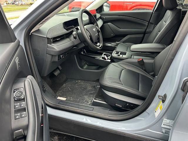New 2025 Ford Mustang Mach-E Premium image 9