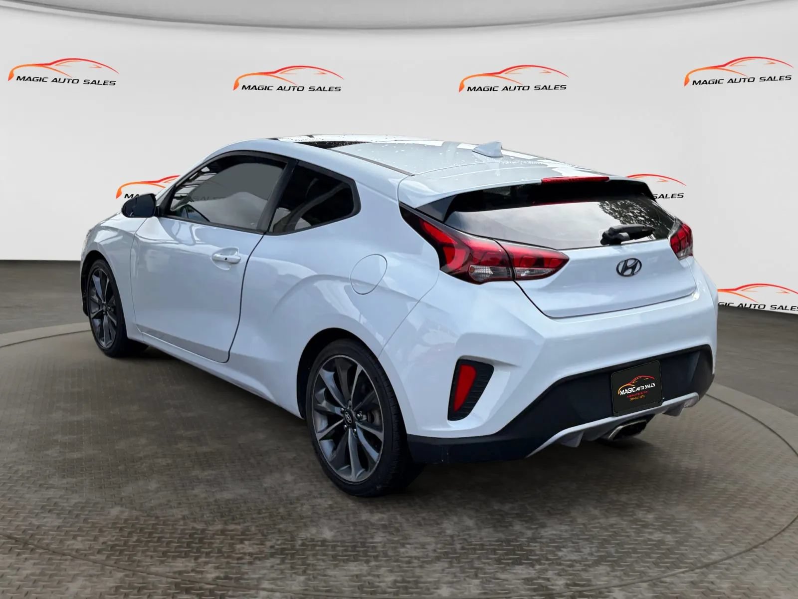 Used 2020 Hyundai Veloster 2.0 Premium FWD image 8