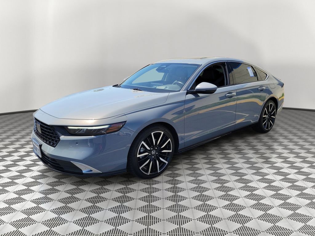 Certified 2023 Honda Accord Touring image 3