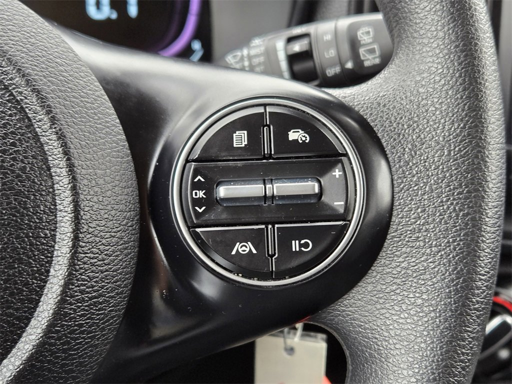 Certified 2023 Kia Soul LX w/ LX Technology Package image 28