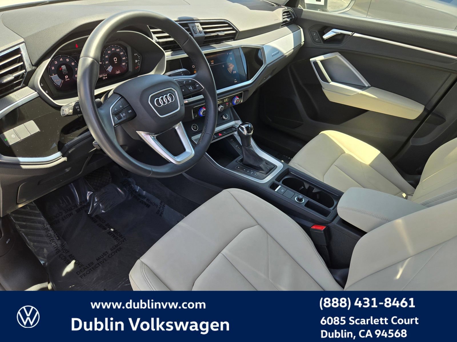 Used 2021 Audi Q3 2.0T Premium w/ Convenience Package AWD/4WD image 9