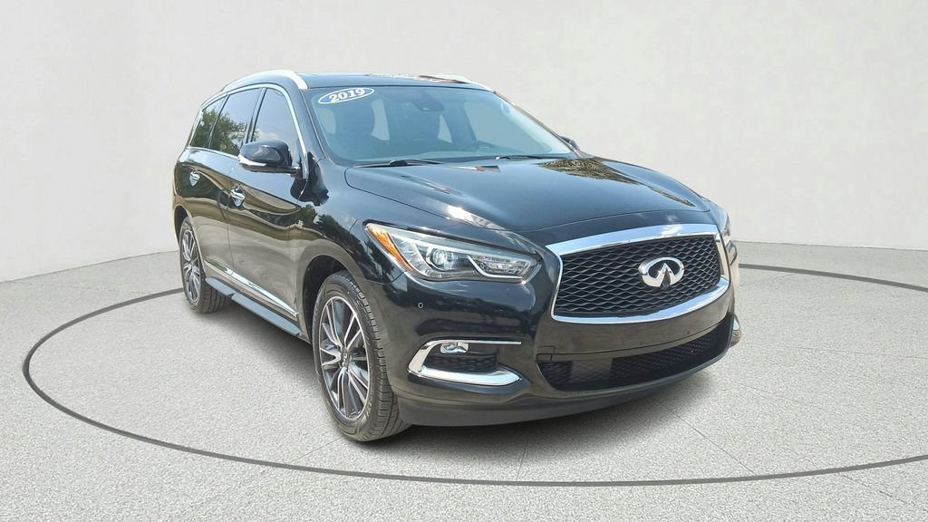Used 2019 INFINITI QX60 Luxe w/ Essential Package
