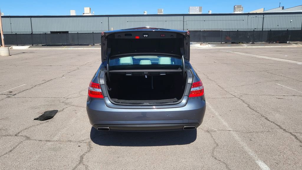 Used 2013 Mercedes-Benz E 350 Sedan image 11