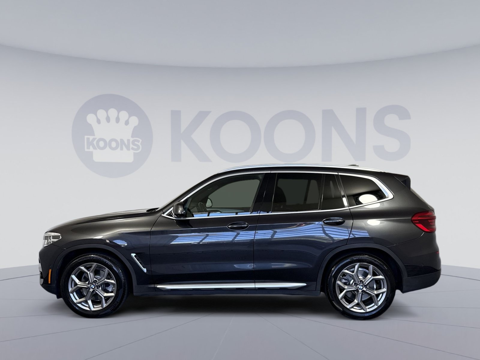 Used 2021 BMW X3 xDrive30i w/ Executive Package AWD/4WD image 2