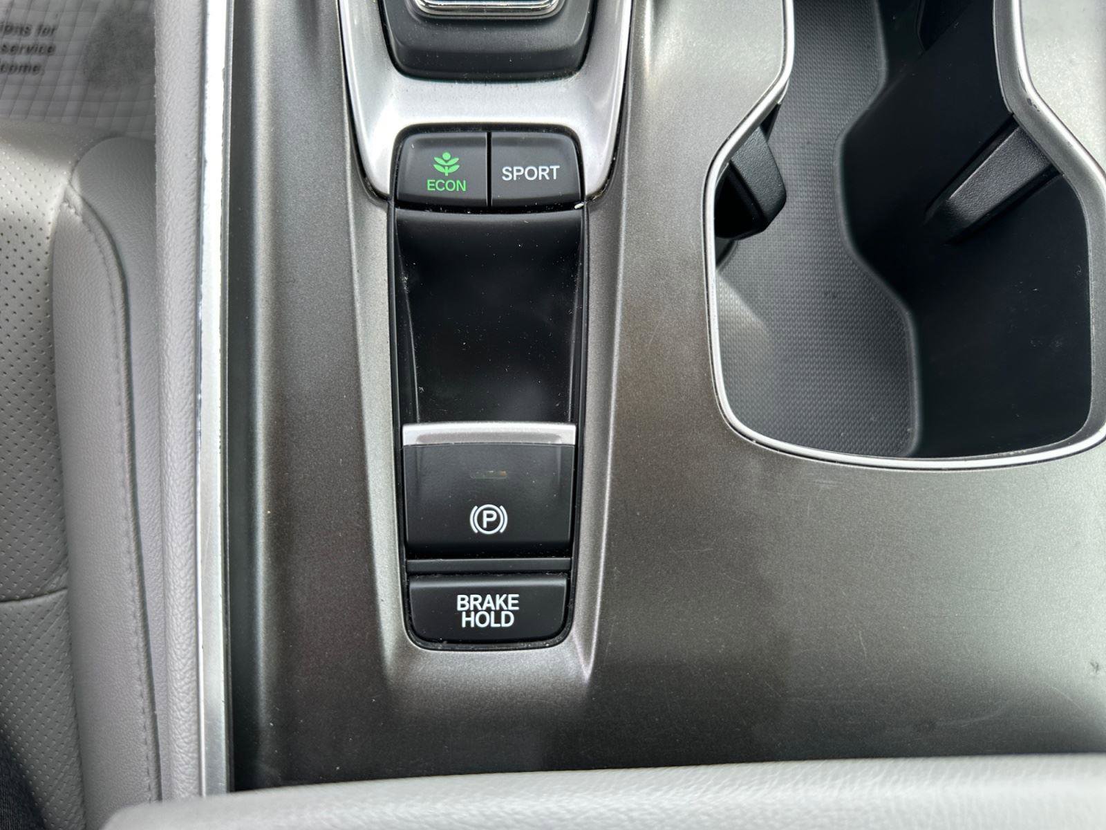 Used 2020 Honda Accord Touring image 24