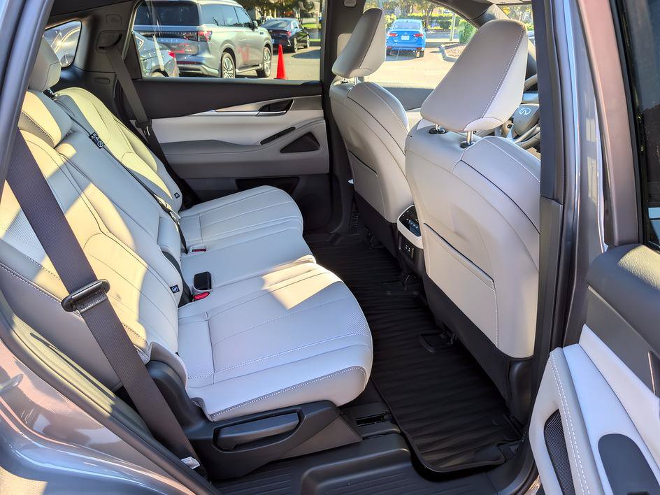New 2027 INFINITI QX65 Luxe w/ Cargo Package AWD/4WD image 22