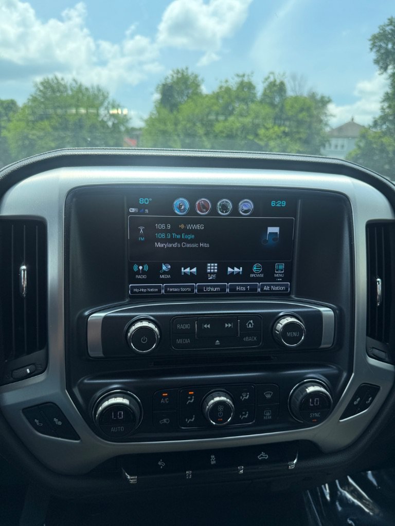 Used 2018 GMC Sierra 1500 SLT AWD/4WD image 16
