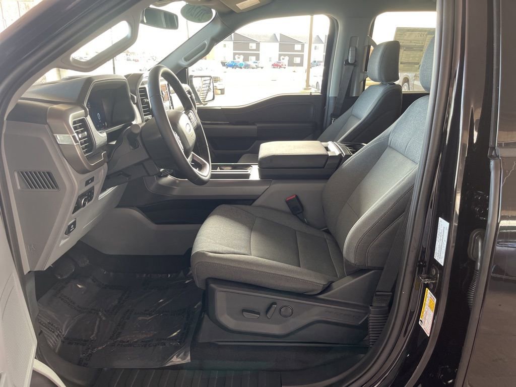 New 2026 Ford F150 XLT w/ Equipment Group 302A MID image 11