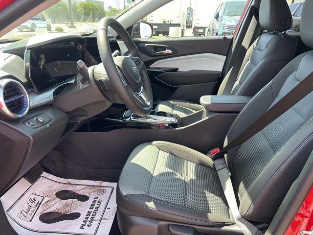 New 2026 Chevrolet Trax LT w/ Sunroof Package FWD image 15